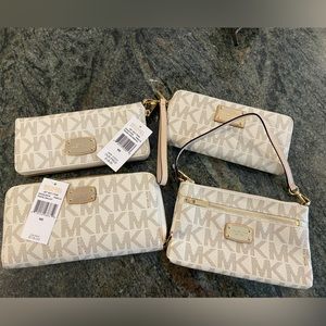 Set of 4 Jet Set Vanilla Michael Kors Wallets